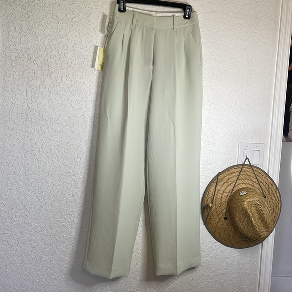 Aritzia Wilfred effortless pant - Picture 2 of 4